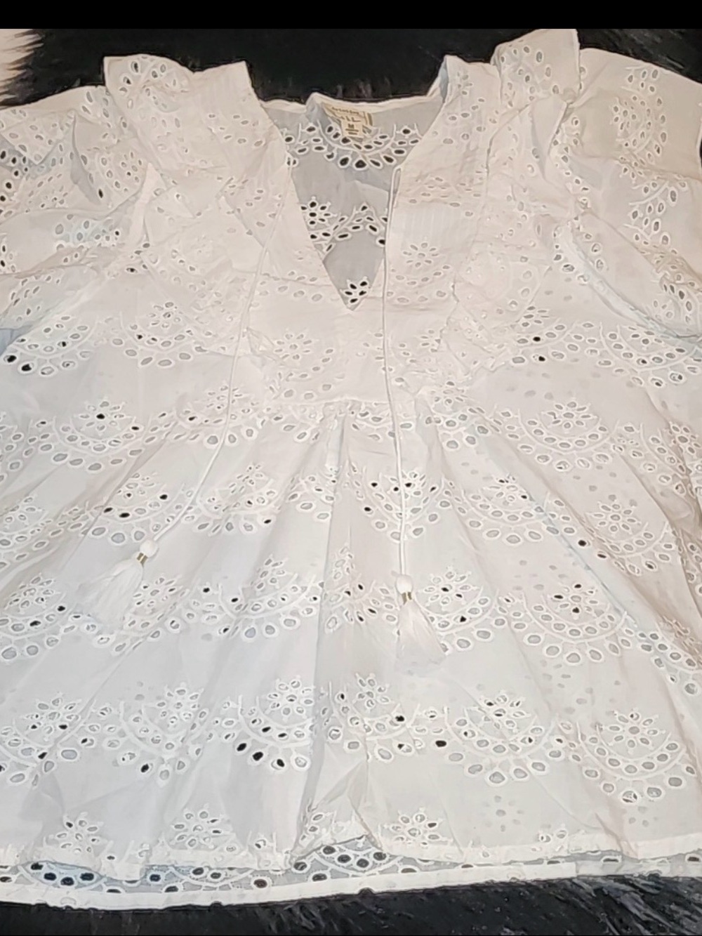 Nicole Miller White Eyelet Ruffle Sleeve Blouse